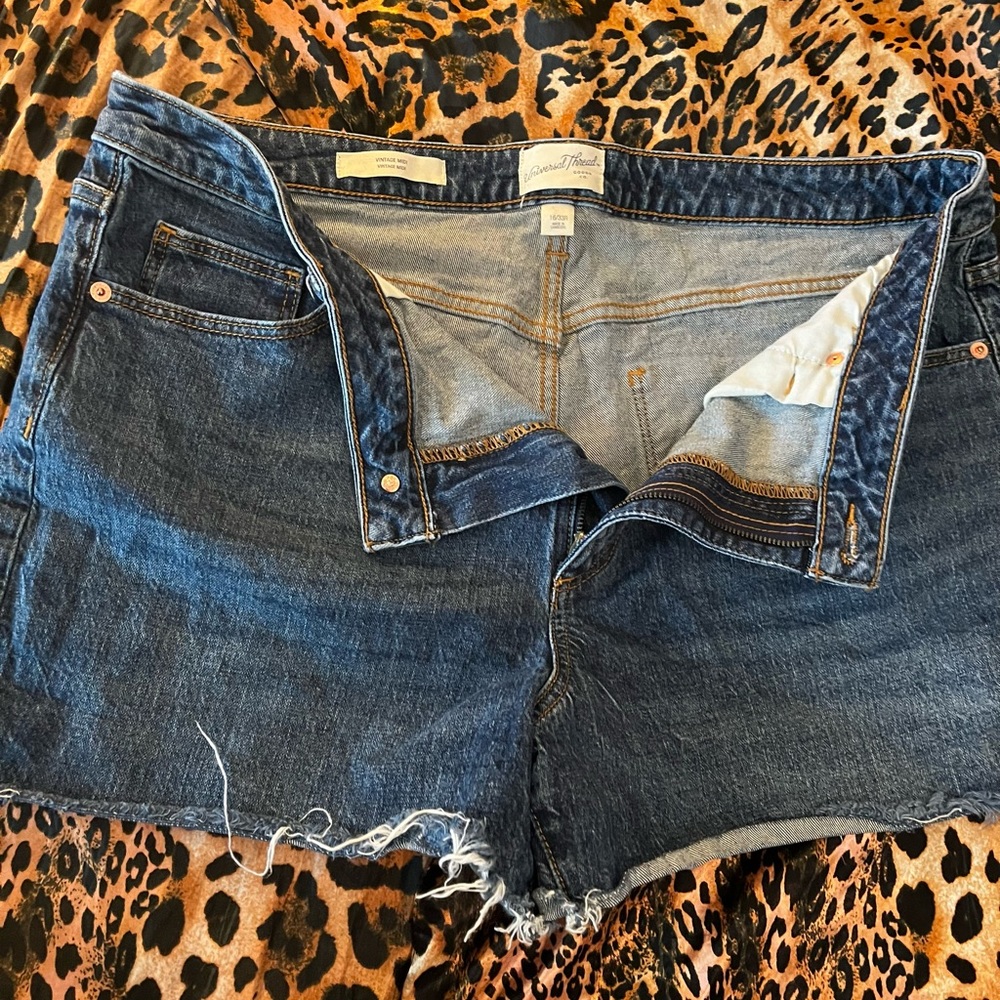 Universal Thread Vintage Midi